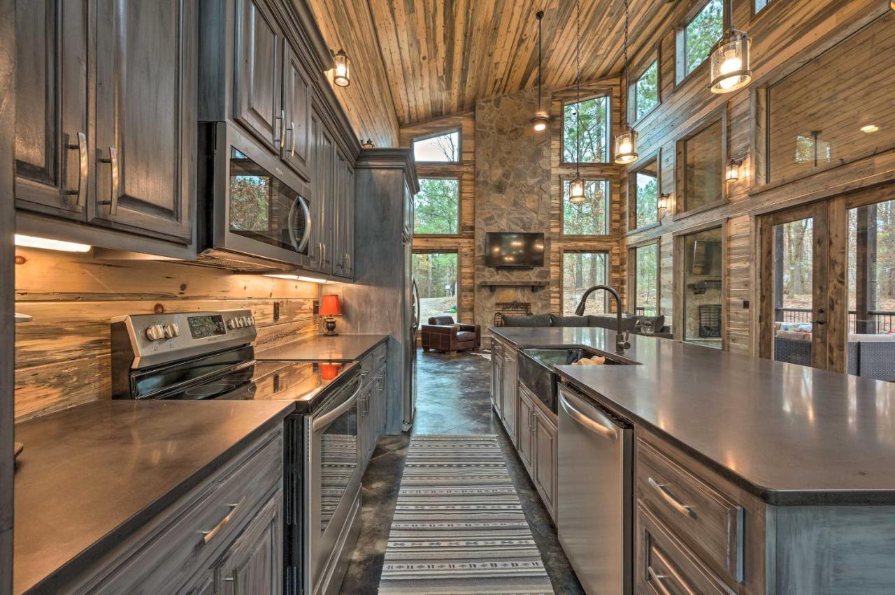 Luxury Cabin In The Woods With Hot Tub And Yard Games! 브로큰보우 외부 사진