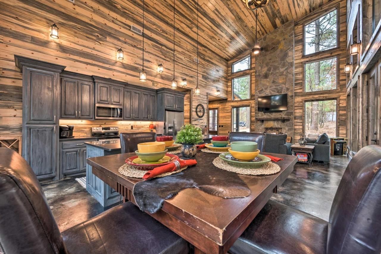 Luxury Cabin In The Woods With Hot Tub And Yard Games! 브로큰보우 외부 사진