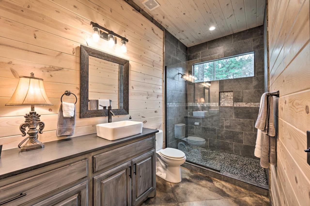 Luxury Cabin In The Woods With Hot Tub And Yard Games! 브로큰보우 외부 사진